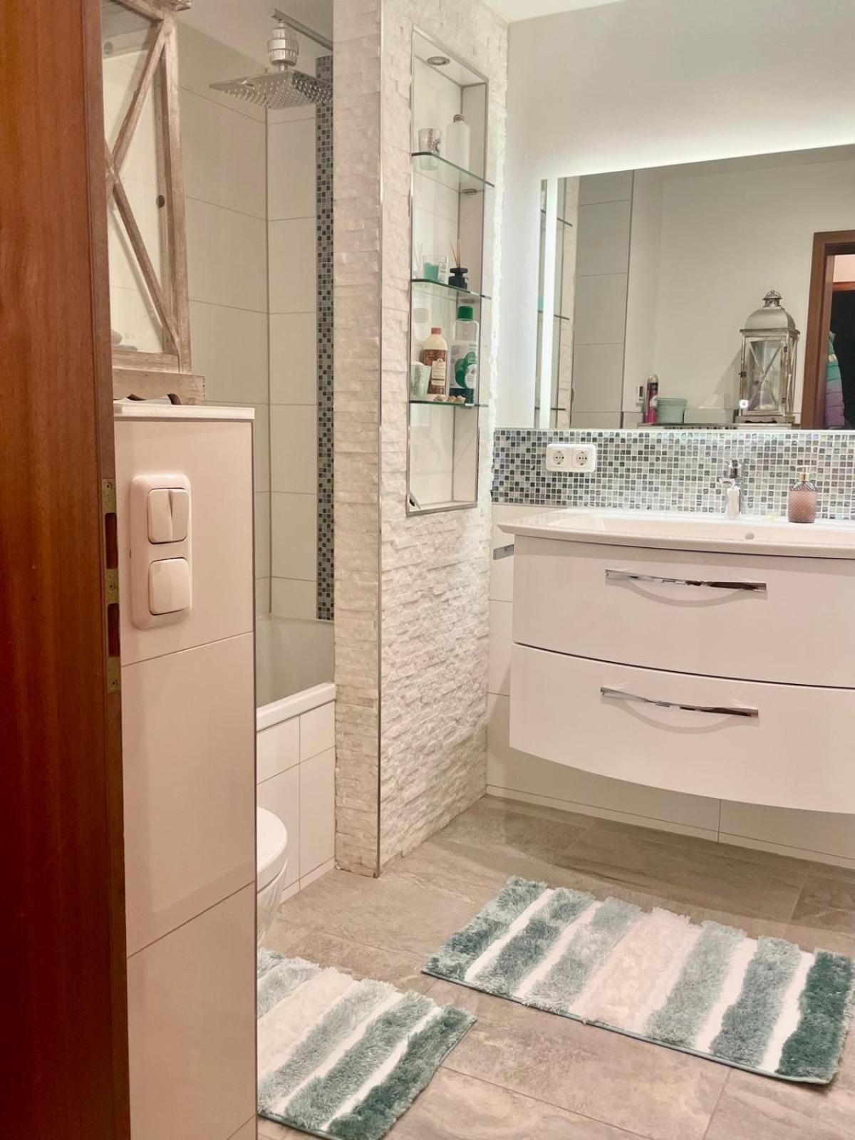 Fridas Room-dein Rueckzugsort Privatunterkunft München